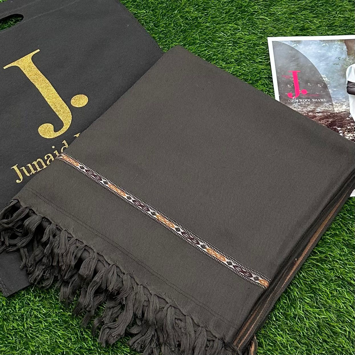 J. GENTS WOOL SHAWL DARK GREY